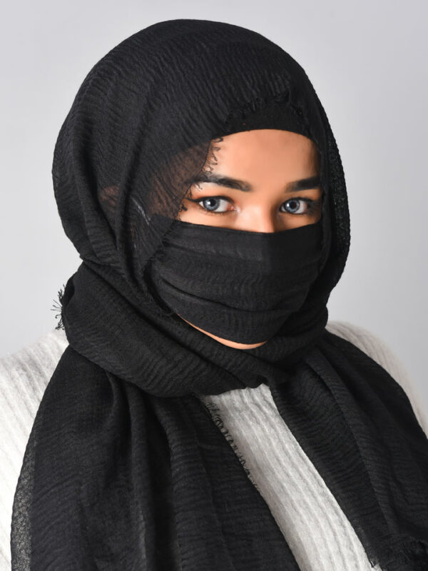 Black Crinkle Cotton Daily Wear Hijab With Mask