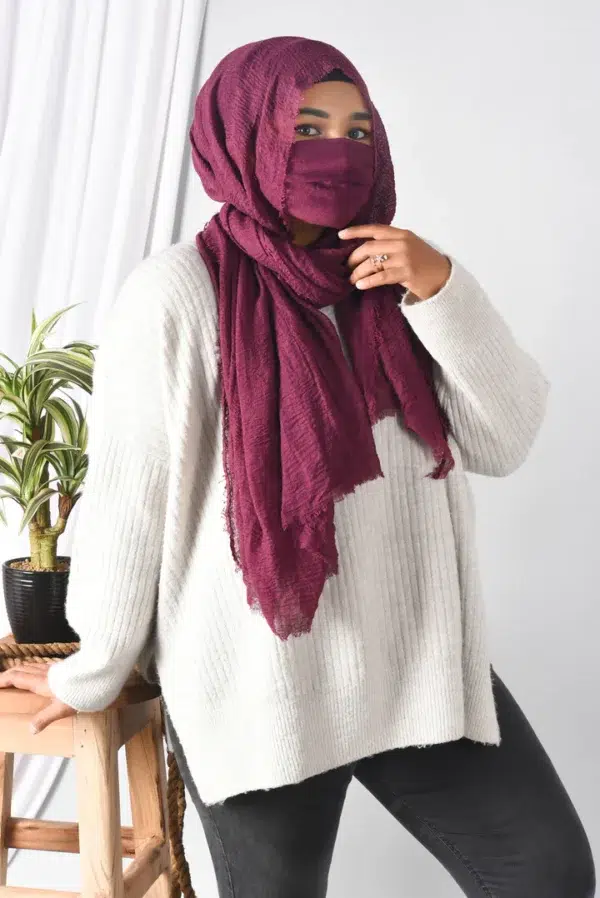Majenta Crinkle Cotton Daily Wear Hijab With Mask