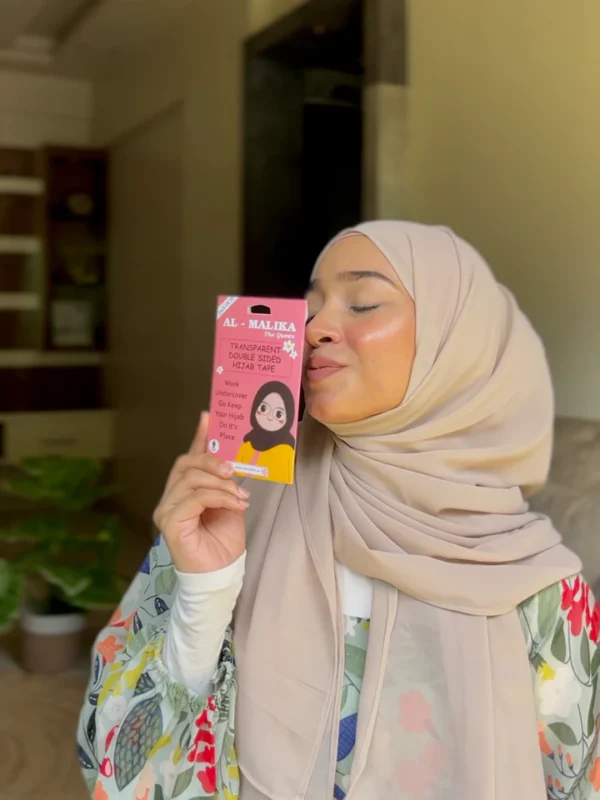 TRANSPRANT DOUBLE SIDED HIJAB TAPE - Image 2