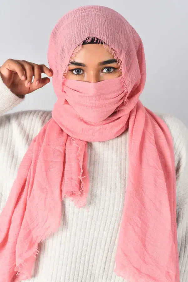 Pink Crinkle Cotton Daily Wear Hijab With Mask
